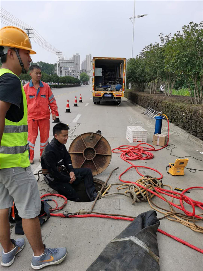 保亭翻衬法管道修复技术主要工序